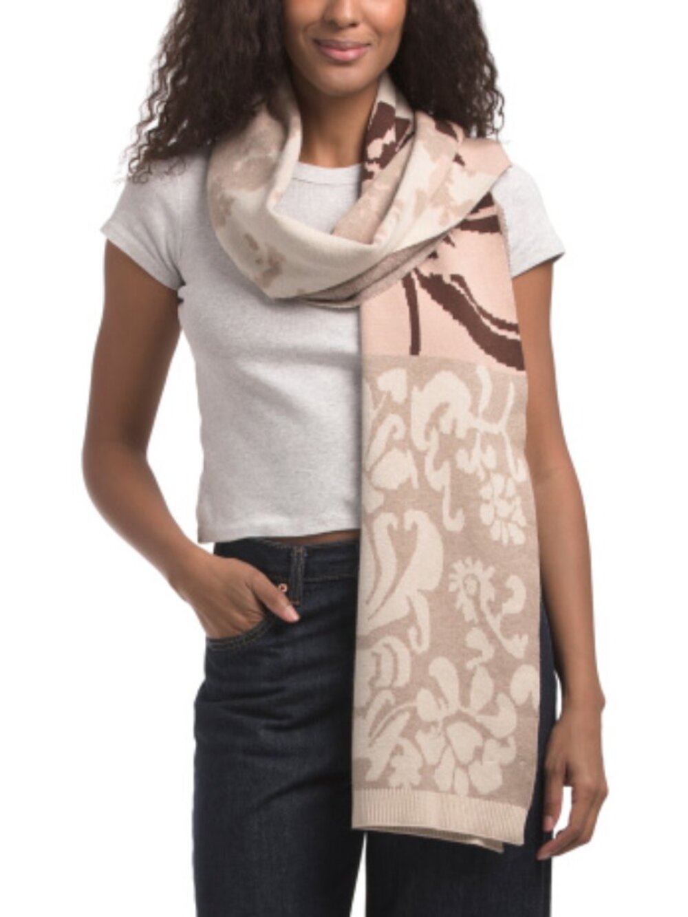 NWT CYRUS Yummy Yarn Motif Scarf Brown/Tan